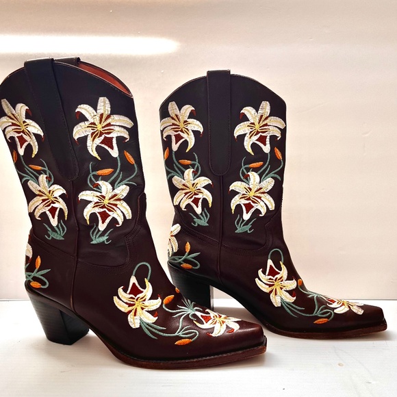 Sam Edelman limited edition Shoes - Cowgirl embroidered Brown boots by Sam Edelman- limited edition